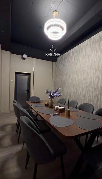 Действующее караоке-заведение в центре Бишкека